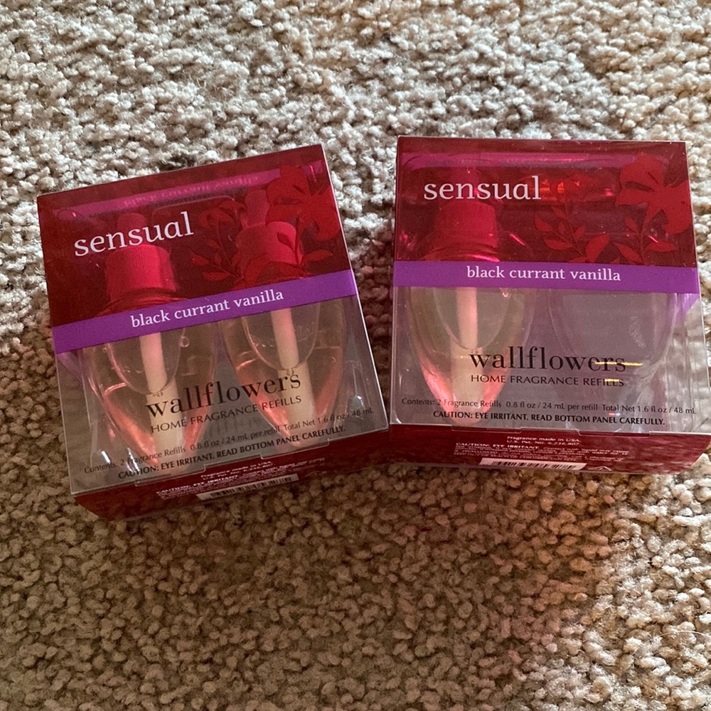 Bath & Body Works DISCONTINUED Sensual Black Currant Vanilla Wallflowers